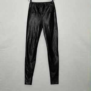 Aritzia Wilfred Free Faux Leather Vegan Leggings in Black - Size Small